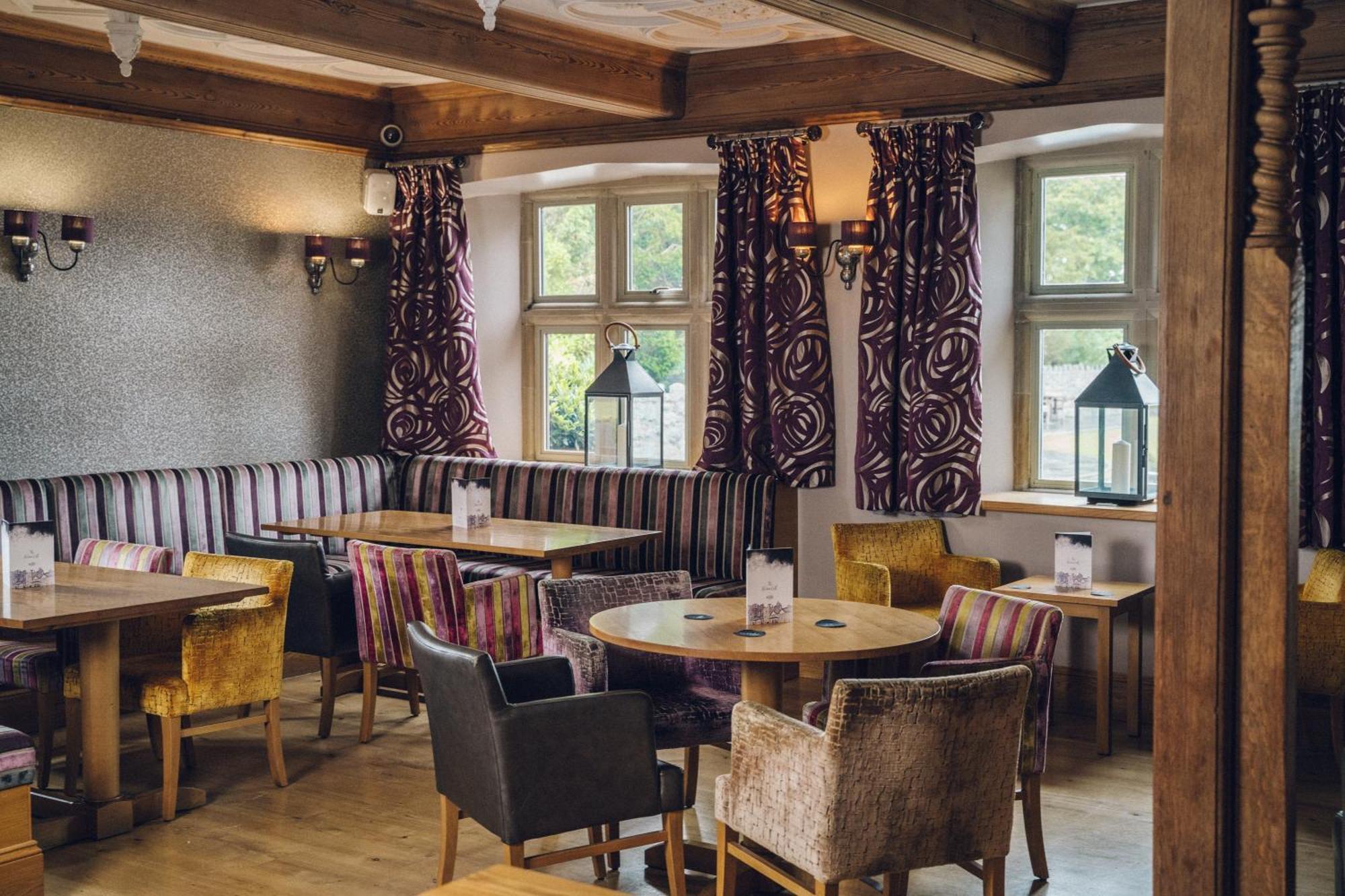 The Manor Boutique Hotel Restaurant And Bar Конви Экстерьер фото